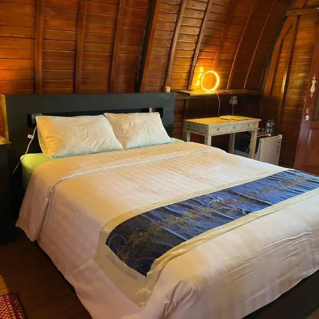 Villa Rumah Kayu Lovina