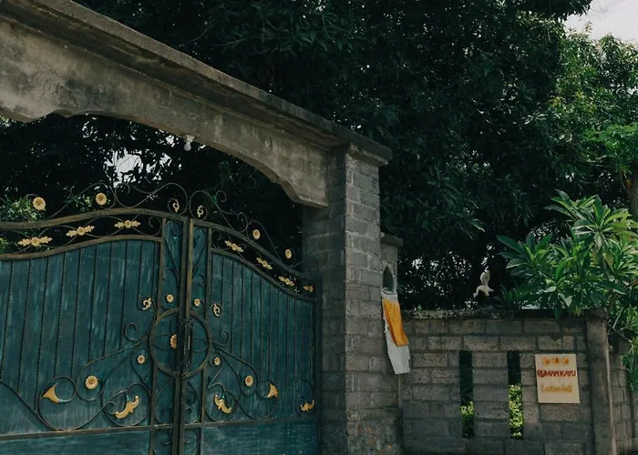 Villa Rumah Kayu