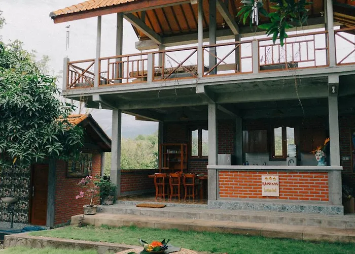 Rumah Kayu * Lovina Beach