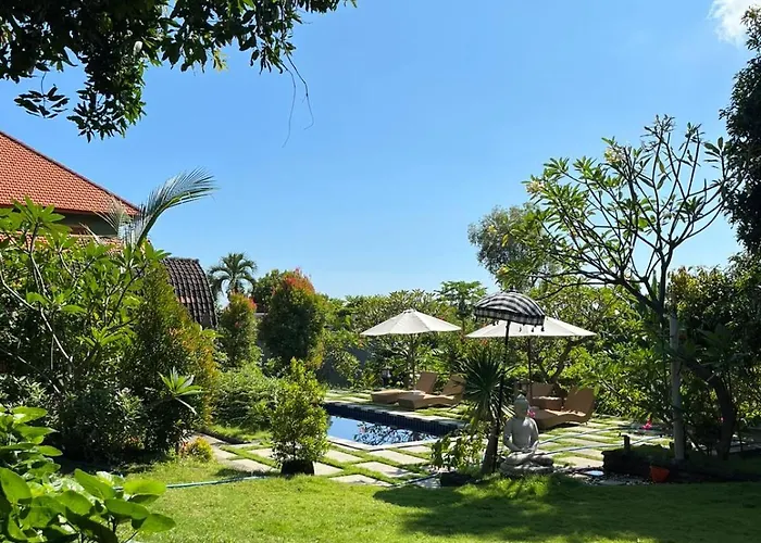 Rumah Kayu * Lovina Beach